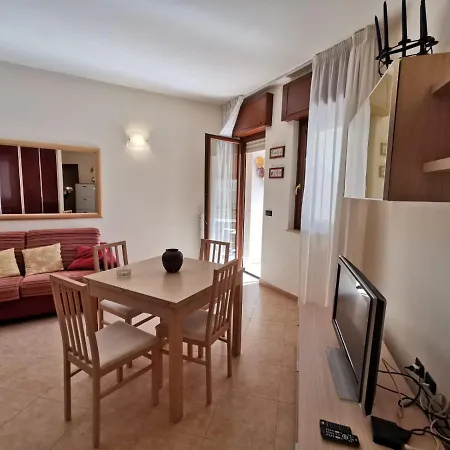 Rosa Virginia By Salentoville *